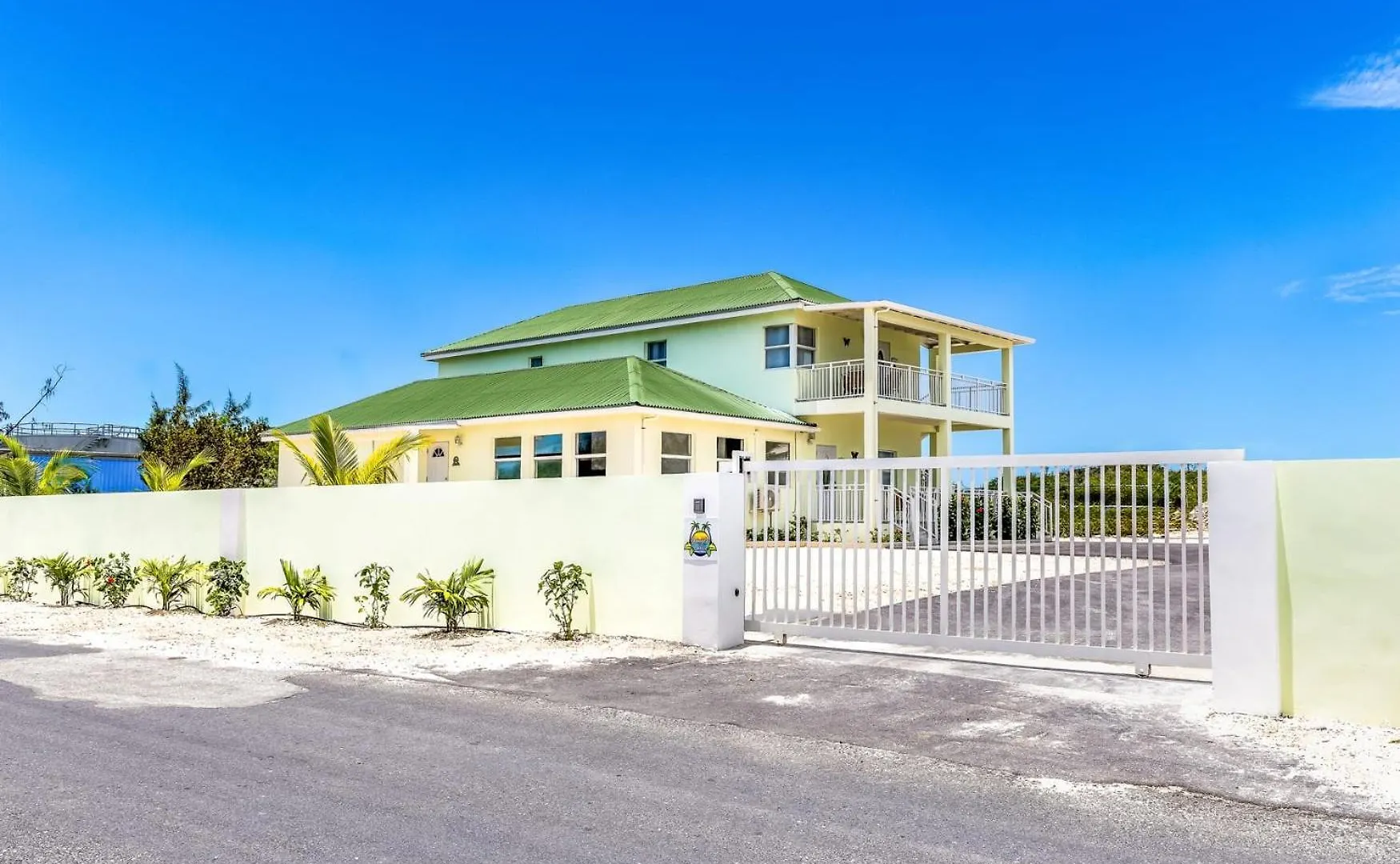 Chalk Sound Jungle Oasis Good Wifi Walk To Beach Taylor Bay Beach 0*,  Turks And Caicos Islands